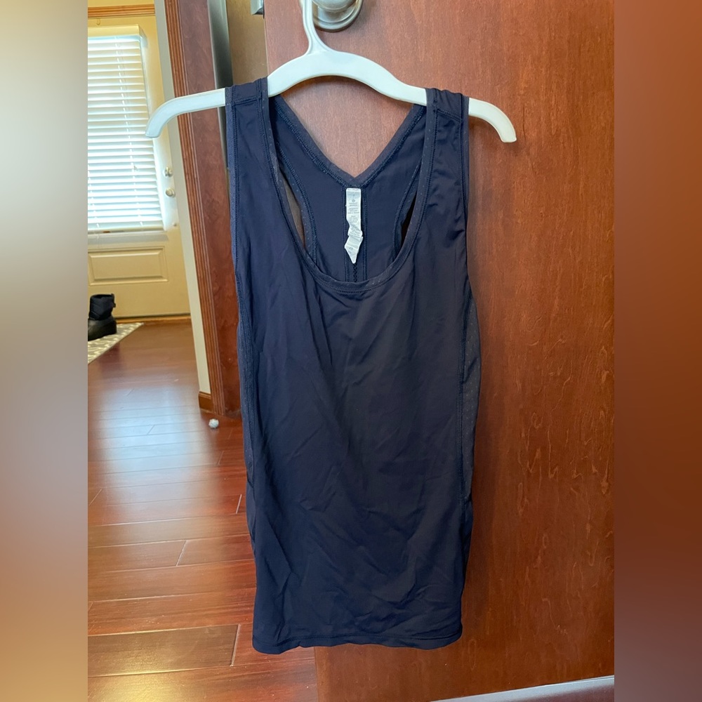 Lululemon tank top